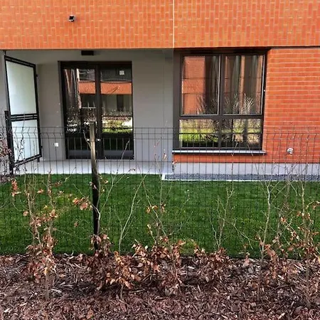 111 Garden Shipyard Near Oldtown Gdańsk